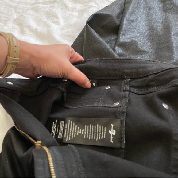 7 For All Mankind Slim Kick High Rise Cropped Flare Jeans in Coated Black sz 31 - Picture 9 of 15